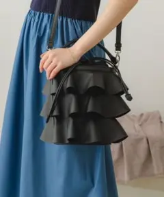 【美品　ブラック】RODE SKO ロデスコ　フリルバッグ　フリルキンチャク