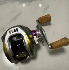 ダイワ メガバス TD-ito 103HL 左ハンドルベイトリール 中古品 ダイワ メガバス TD-ito 103HL 左ハンドルベイトリール 中古品