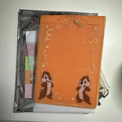 ディズニーシークレットカードホルダー スタンドカードケース　チップ　デール
