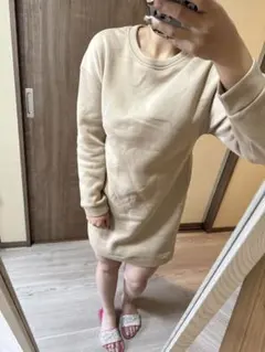 SHEIN 裏起毛背中空きワンピース