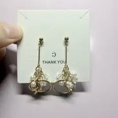 『どれでも2点で450円』M112 パールとクリスタルのゴールドフープピアス