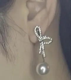 イヤリング　リボンとパール　縦4センチほど