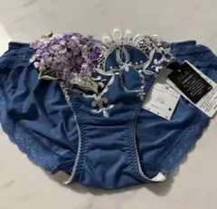 Item thumbnail for item 9196973d-024f-4ed5-aa50-6351989c386a