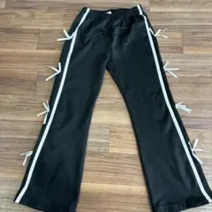 ブラック ロングパンツ サイドライン　リボン　黒　パンツ　長ズボン　ジャージ