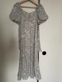 NICE CLAUP フラワープリント パフスリーブ ミディドレス