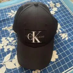 鈴木様専用Calvin Klein Jeans ベースボールキャップ ブラックのサムネイル