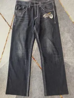 Item thumbnail for item b2d5ebc0-32d2-4061-91c8-b6286b5a4e6f