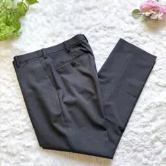 ユニクロ　感動パンツ　W79　2025年モデル　ダークグレー　　管理14