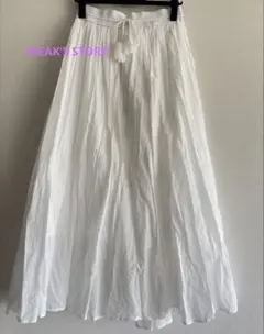 タイムセール！FREAK'S STORE フレアスカート ホワイト Mサイズのサムネイル