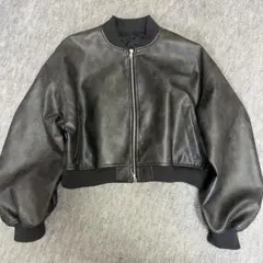 FOREVER 21 ブラック クロップドジャケット F