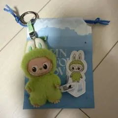 ラブブ ぬいぐるみペンダント イニシャル V