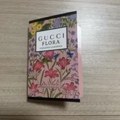 グッチ　フローラゴージャスガーデニア　オードパルファム　1.5mlのサムネイル