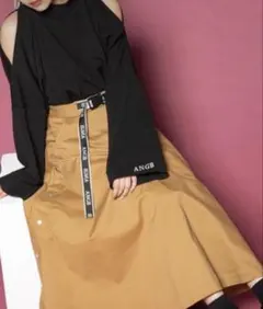 ANDGEEBEE キャメル　ボタン付き　ロングスカートのサムネイル