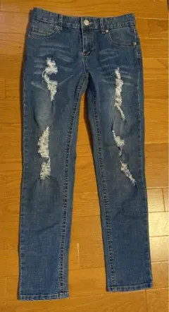 ダメージデニム ジーンズ　レディース　Mサイズ