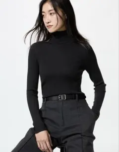 新品未使用品　ユニクロ　メリノリブタートルネックセーター　ブラック　Lサイズ