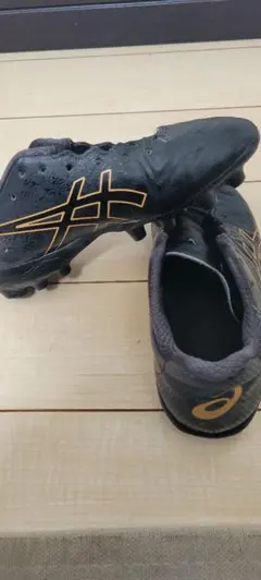 ASICS スパイクシューズ ブラック×ゴールド 20.0 cm