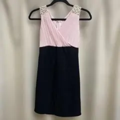 結婚式　パーティー　エレガントなパール装飾ドレス