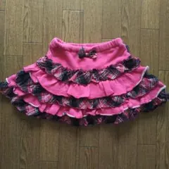 フリル付きピンクスカート（ショートパンツ付き）