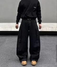 ワイドパンツ　ブラック　かっこいい　シンプル　合わせやすい