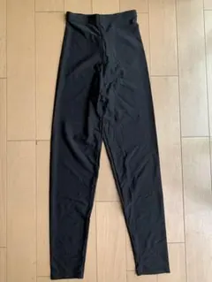ブラック スパッツ