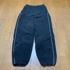 ユニクロ　シャカシャカパンツ　ジャージ　150