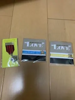 嵐　リボンブレスレット　メダルブローチ　会場限定