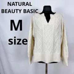 ナチュラルビューティーベーシック キーネック ケーブルニット セーター 白 M