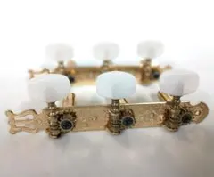 Item thumbnail for item cb37b408-5b86-47e1-9a0c-3ddc4df924e4