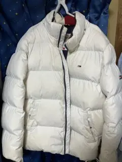 Tommy jeansホワイトダウンジャケット