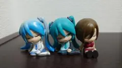 初音ミク　雪ミク　MEIKO　肩ズンフィギュア