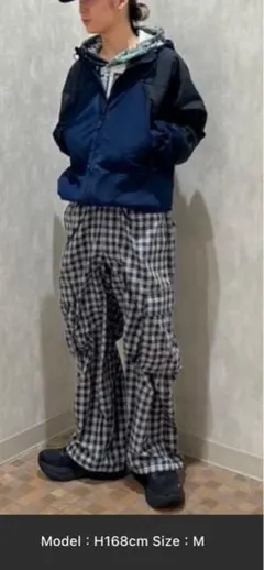 カーゴパンツのサムネイル