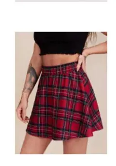 赤 ミニスカート