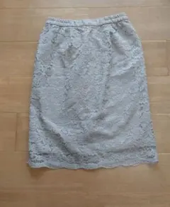 【新品タグ付き】earth music&ecology花柄レースタイトスカート