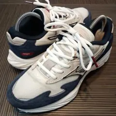 MIZUNO ミズノ ウエーブライダーベータ 23センチ