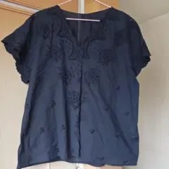 レプシィム ブラック Ｖネック 刺繍 半袖 ブラウス 綿100% ブラックのサムネイル
