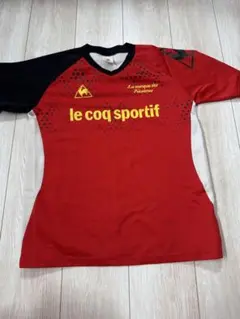 le coq sportif レッド Vネックシャツ150cmー160cm