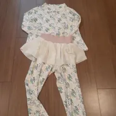 花柄フリル付きパジャマセット　ベルメゾンのサムネイル