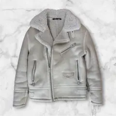 【美品&24時間以内発送】ZARA フェイクムートンジャケット Lサイズのサムネイル