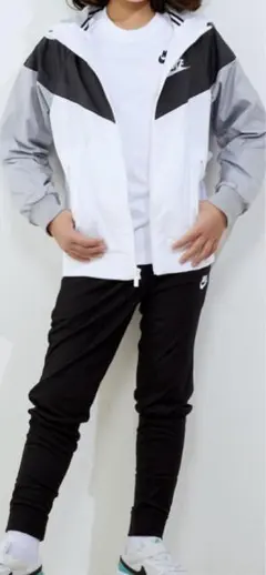 NIKE KIDS ウインドブレーカー