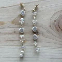 パールとクリスタルのロングピアス