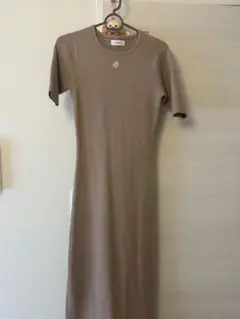 ［12/8から値下げ］ベージュ 半袖 ニットロングワンピース Darich