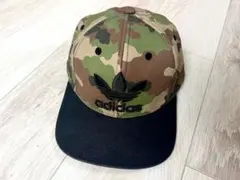 adidas 迷彩キャップ