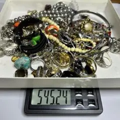 Item thumbnail for item 96ef585d-d463-446d-9764-7bb33ee3131b