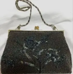 総ビーズ刺繍の#がま口バッグ ❸【玉虫色ブラック】【金色金具】 表裏同じデザイン