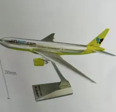 JINAIR B737-800 1:100 モデルプレーン JINAIR B737-800 1:100 モデルプレーン - メルカリ