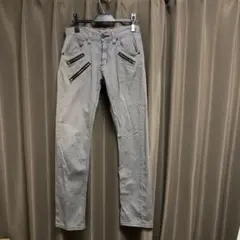 Wrangler グレー パンツ やや伸縮性有り サイズ28のサムネイル