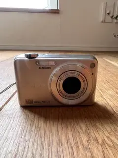 CASIO EXILIM EX-Z1200 シルバー 本体のサムネイル
