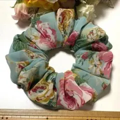 ハンドメイドシュシュ☆花柄ライトブルー