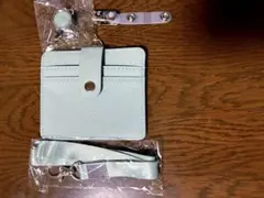ライトグリーン 合成皮革 カードケース ストラップ付き