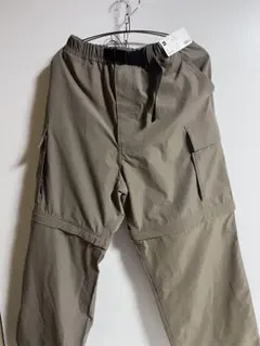 新品未使用 GU カーゴパンツ ベージュ Lサイズ